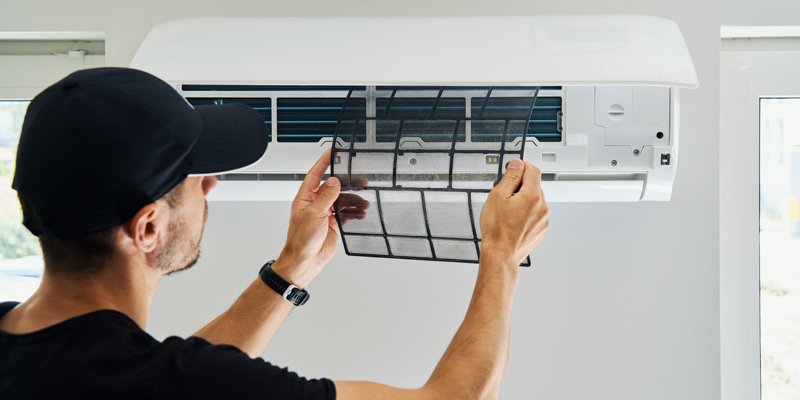 Air Conditioner Maintenance Male Technician Repai 2024 06 11 19 58 43 Utc